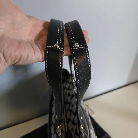 NWT Coach Penelope Signature Lunch Tote Bag Navy Blue with dust bag - Picture 10 of 12